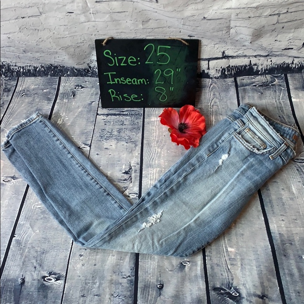 Distressed Joe’s Jeans Size 25